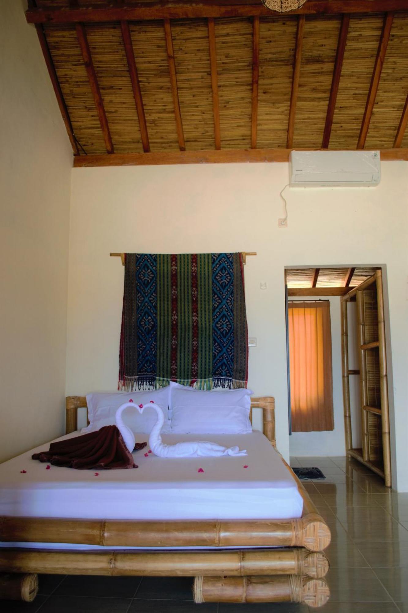 Alden Beach House Sekotong Exterior foto